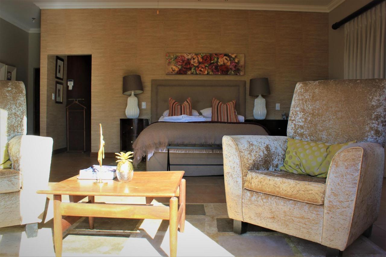Karee & Wild Olive Guest Lodge Hekpoort Dış mekan fotoğraf