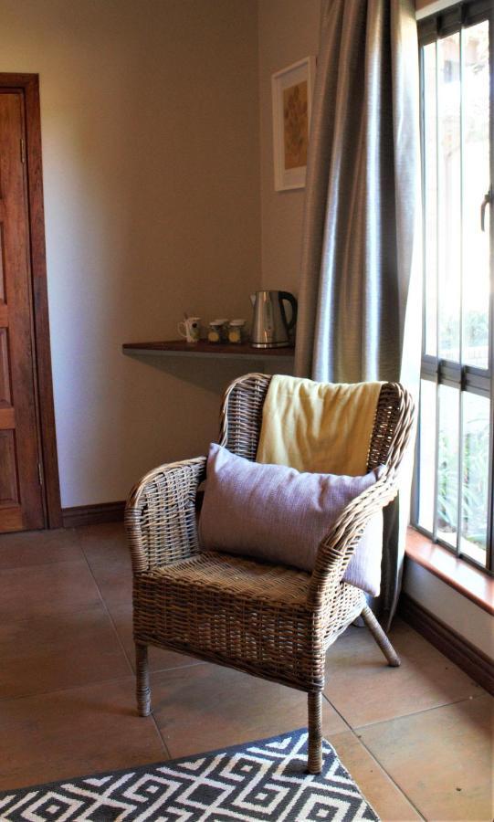 Karee & Wild Olive Guest Lodge Hekpoort Dış mekan fotoğraf